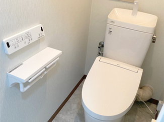 トイレリフォーム 内装も一新しイメージチェンジしたレストルーム
