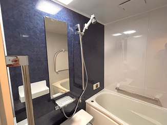 バスルームリフォーム サイズアップでゆったりくつろげるバスルーム