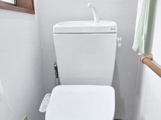 トイレリフォーム お手入れしやすく生まれ変わったトイレ